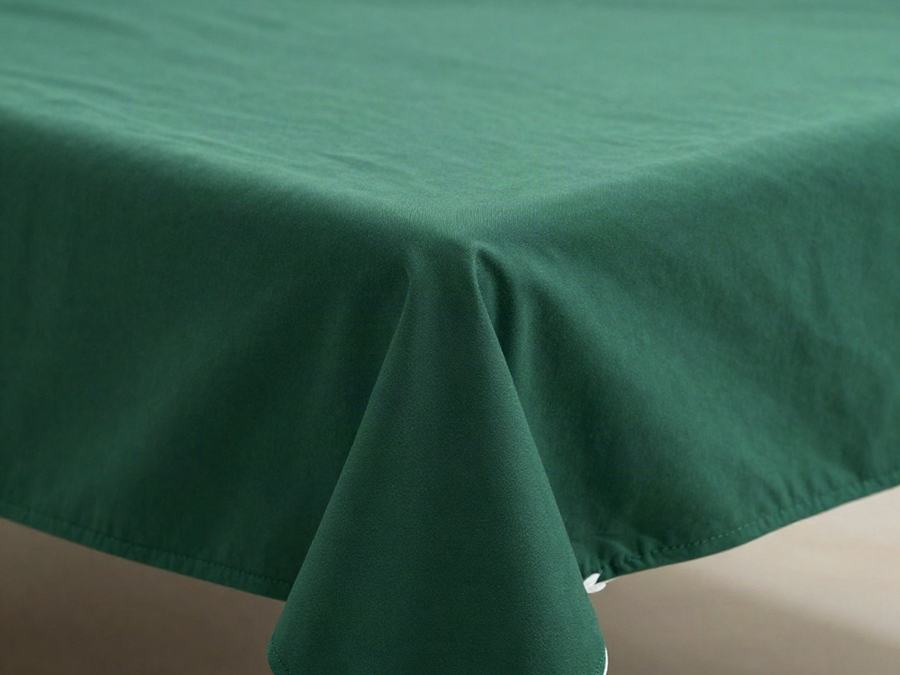 Close-up of the corner of a fitted table throw